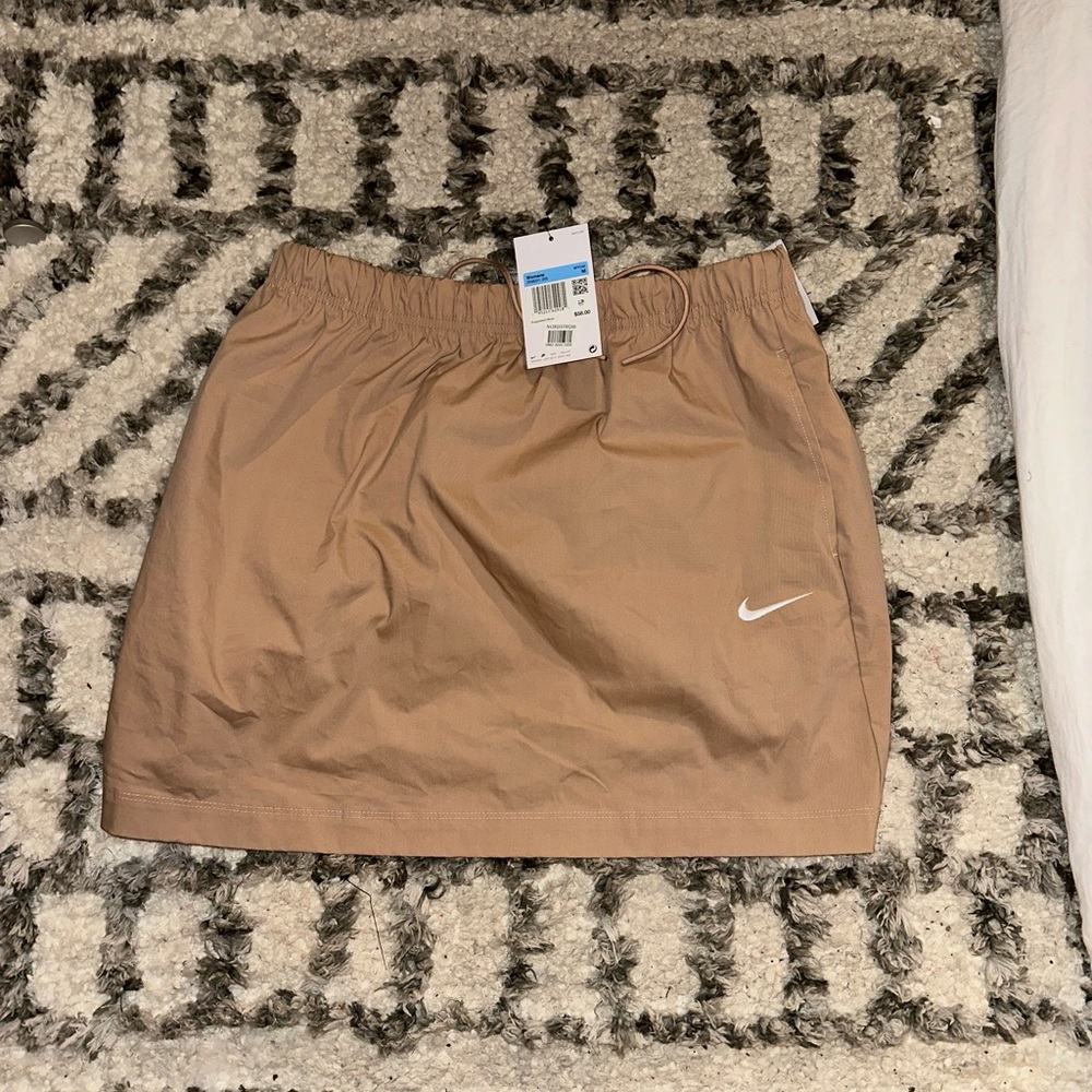 NWT Nike skirt